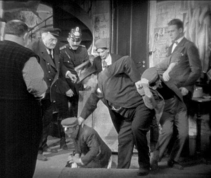 Фильм Голубой ангел (1930)
