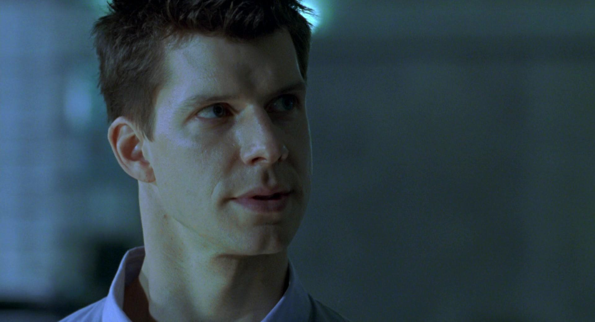 Фильм Обитель зла (2002)