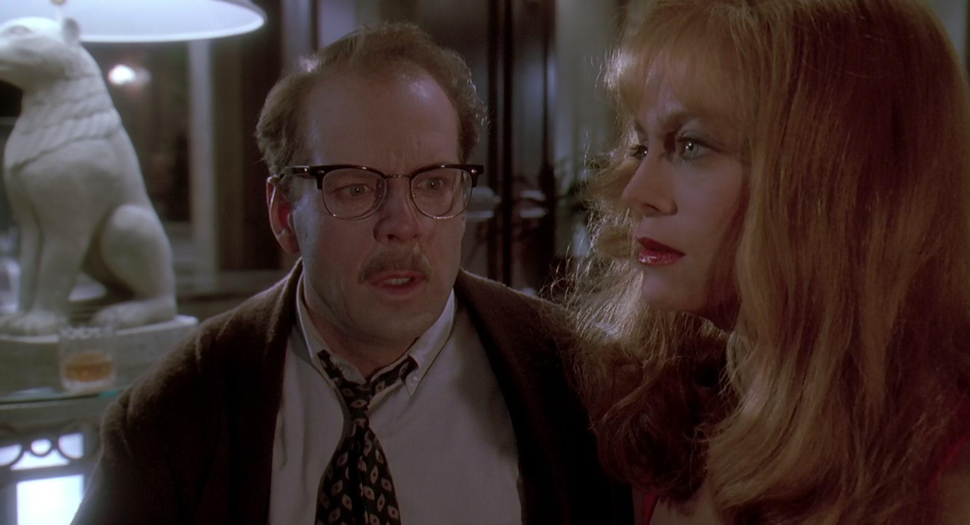 Фильм Смерть ей к лицу (1992)