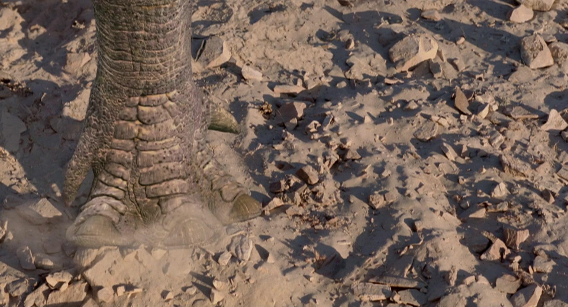 Фильм Динозавр (2000)