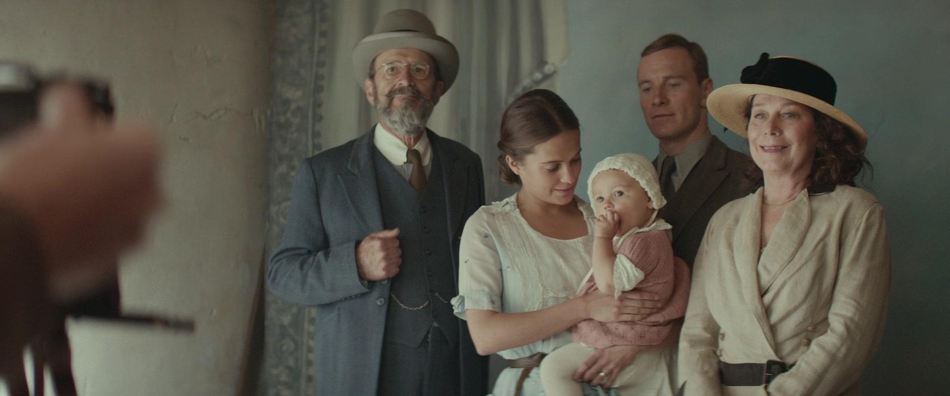 Фильм Свет в океане (2016)