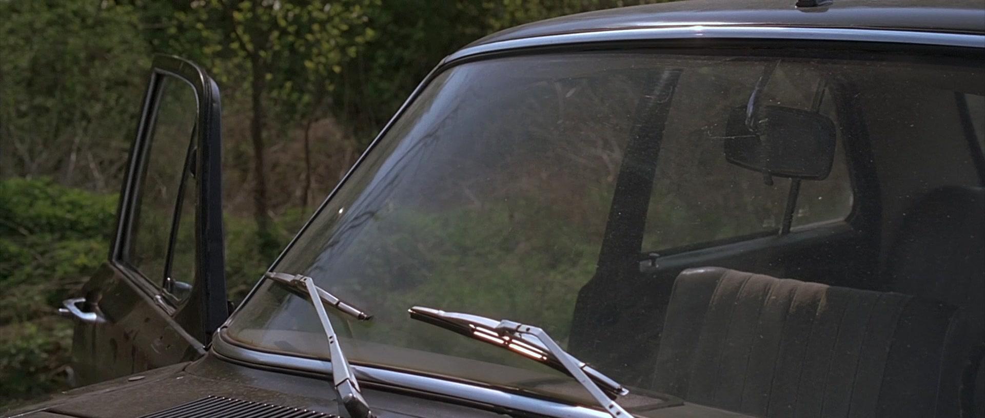 Фильм Хостел (2005)