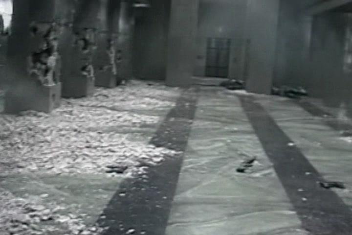 Фильм Возвращаясь к матрице (2001)