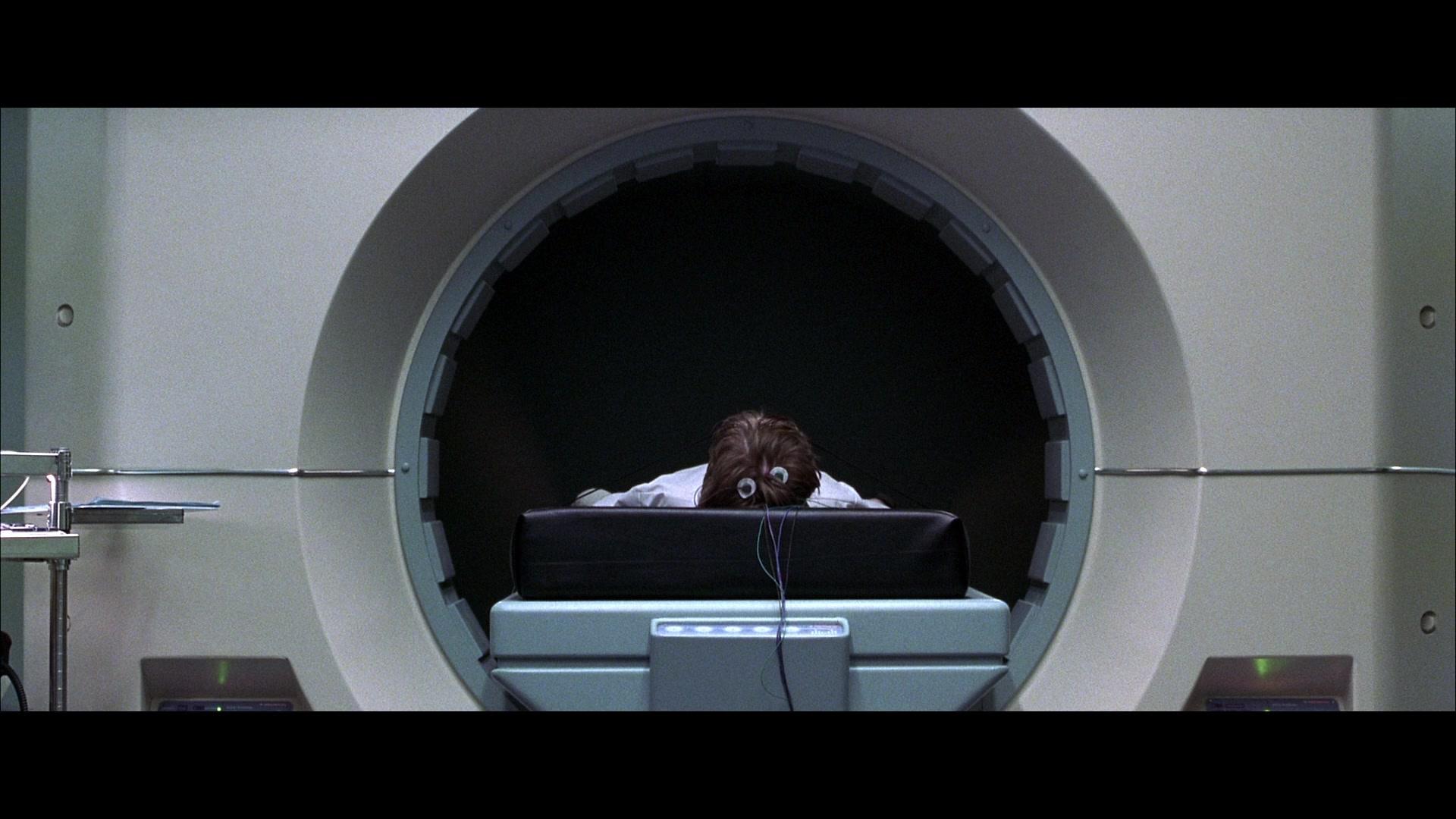 Фильм Темнота наступает (2003)