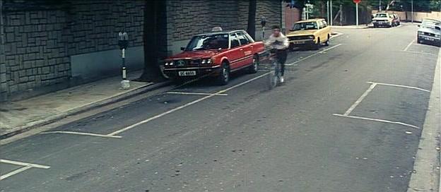 Фильм Странные парочки (1985)