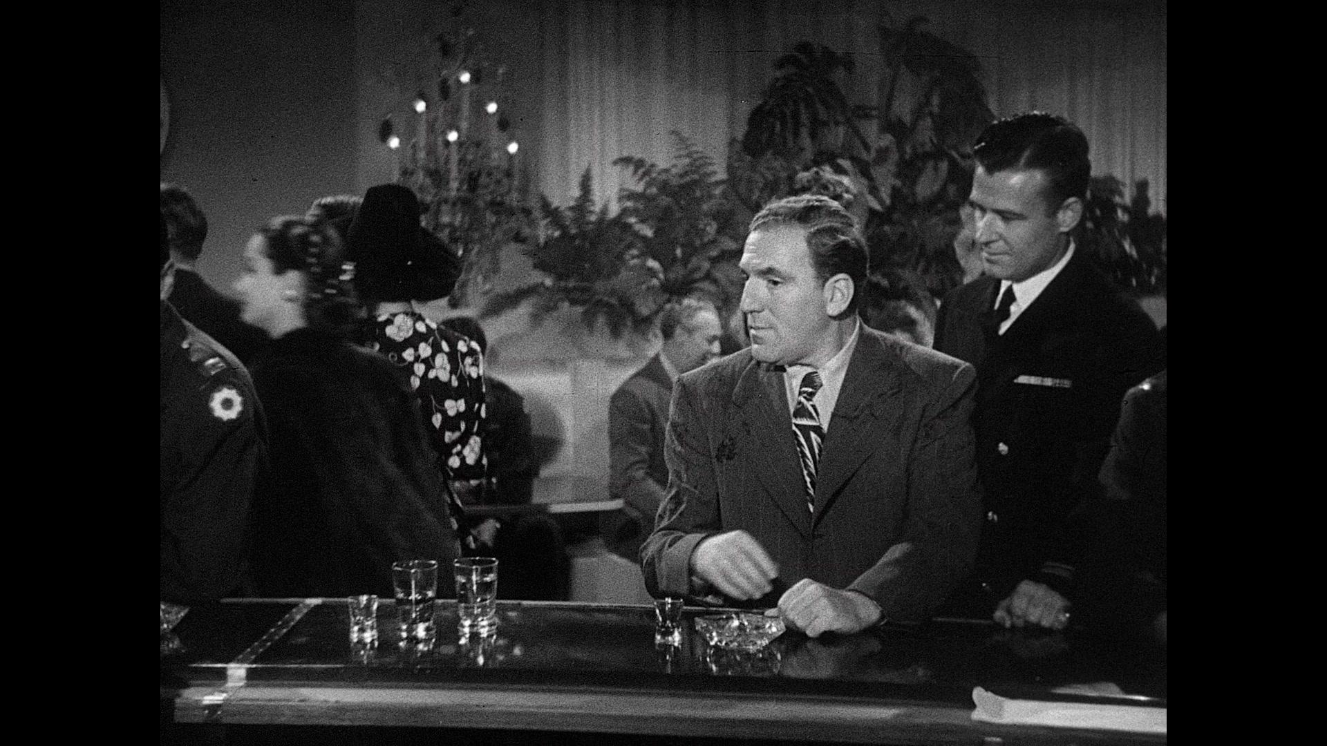 Фильм Синий георгин (1946)