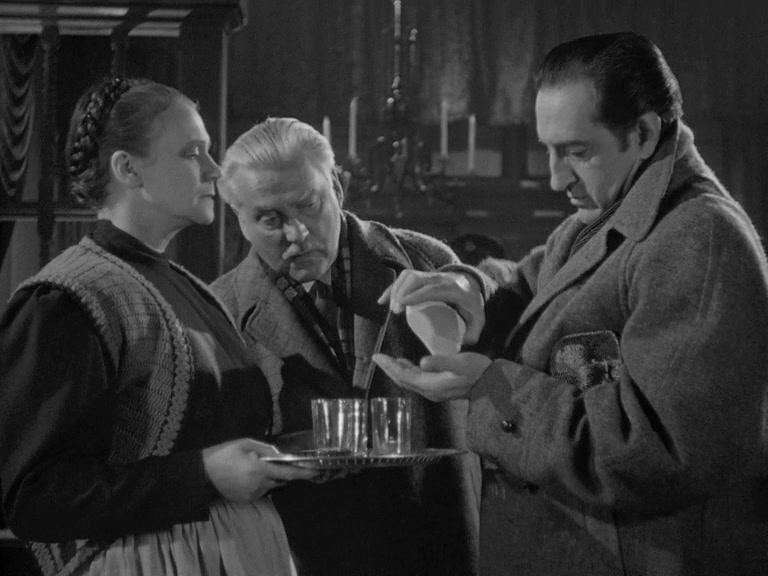 Фильм Шерлок Холмс: Замок ужаса (1945)