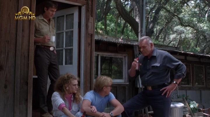 Фильм Враждебный пришелец (1990)