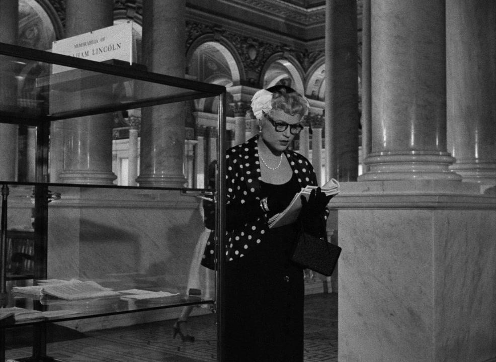 Фильм Рожденная вчера (1950)