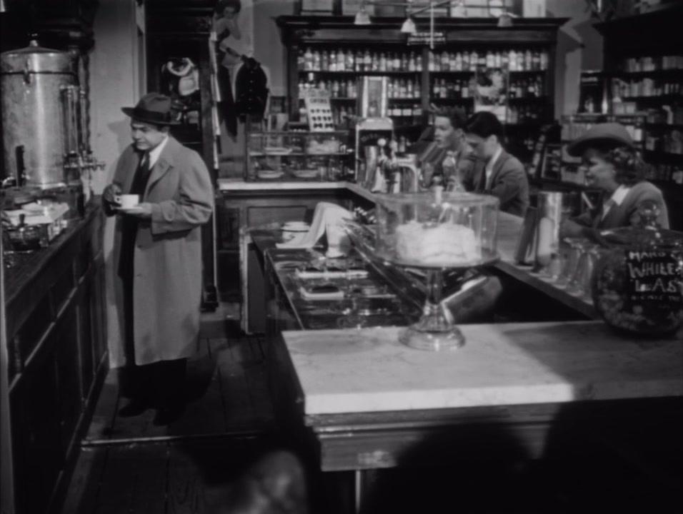 Фильм Чужестранец (1946)