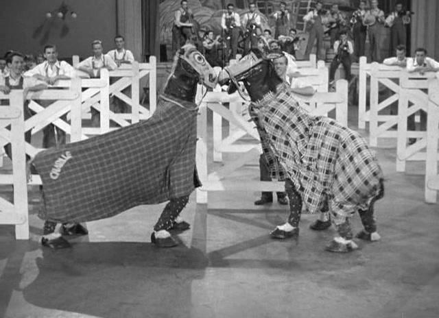 Фильм Юнцы на Бродвее (1941)