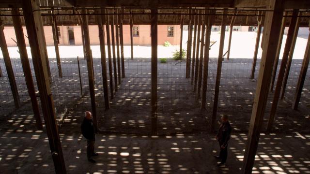 Nailed - 9 серия, 2 сезона, сериала Лучше звоните Солу (2015)