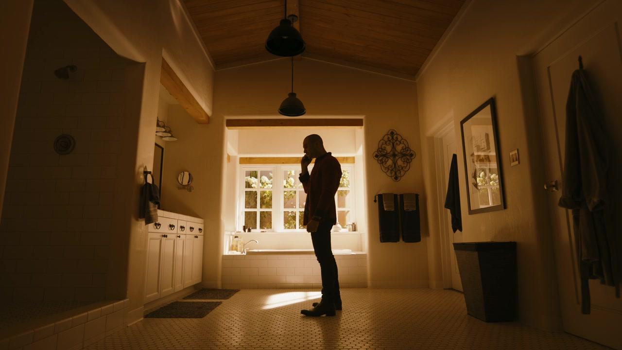 Сериал Лучше звоните Солу (2015) 5 сезон 10 эпизод