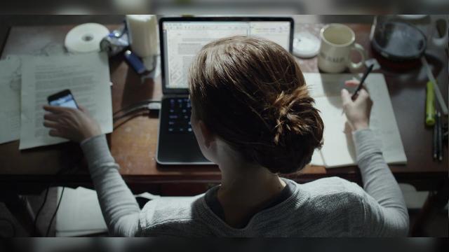 Chapter 1 - 1 серия, 1 сезона, сериала Карточный домик (2013)