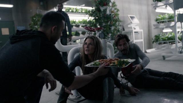 Красная королева - 2 серия, 5 сезона, сериала Сотня (2014)