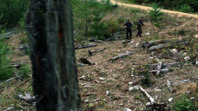 Спящие гиганты - 3 серия, 5 сезона, сериала Сотня (2014)