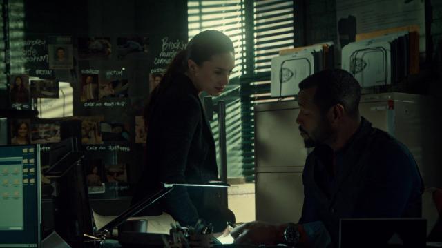 A Window Into an Empty Room - 6 серия, 3 сезона, сериала Сумеречные охотники (2016)