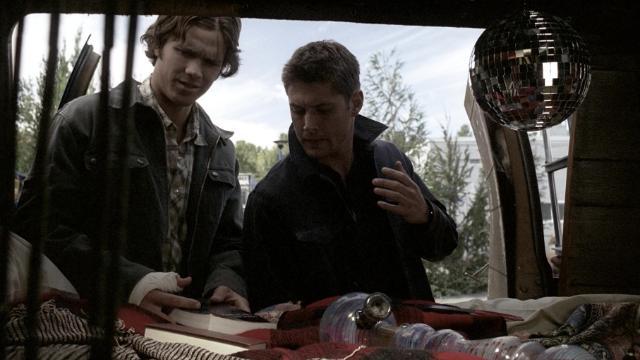 Саймон говорит - 5 серия, 2 сезона, сериала Сверхъестественное (2005)