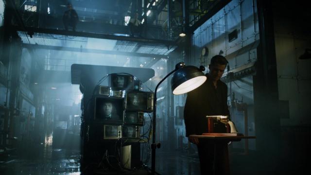 Следуй за белым кроликом - 6 серия, 3 сезона, сериала Готэм (2014)