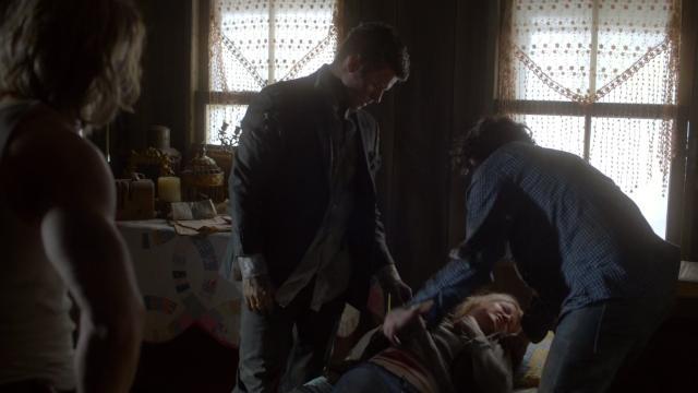 An Unblinking Death - 19 серия, 1 сезона, сериала Древние (2013)