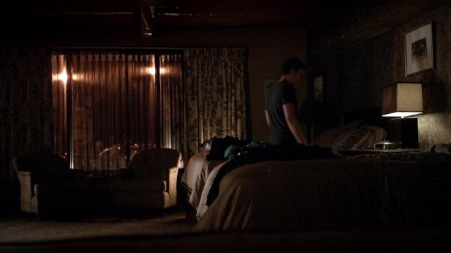 Выхода нет - 14 серия, 5 сезона, сериала Дневники вампира (2009)