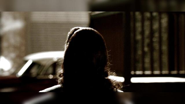В огне - 19 серия, 5 сезона, сериала Дневники вампира (2009)