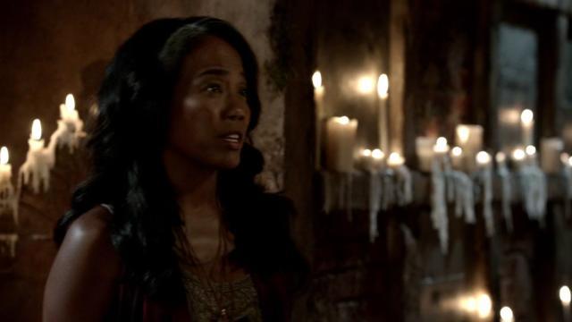 Red Door - 5 серия, 2 сезона, сериала Древние (2013)