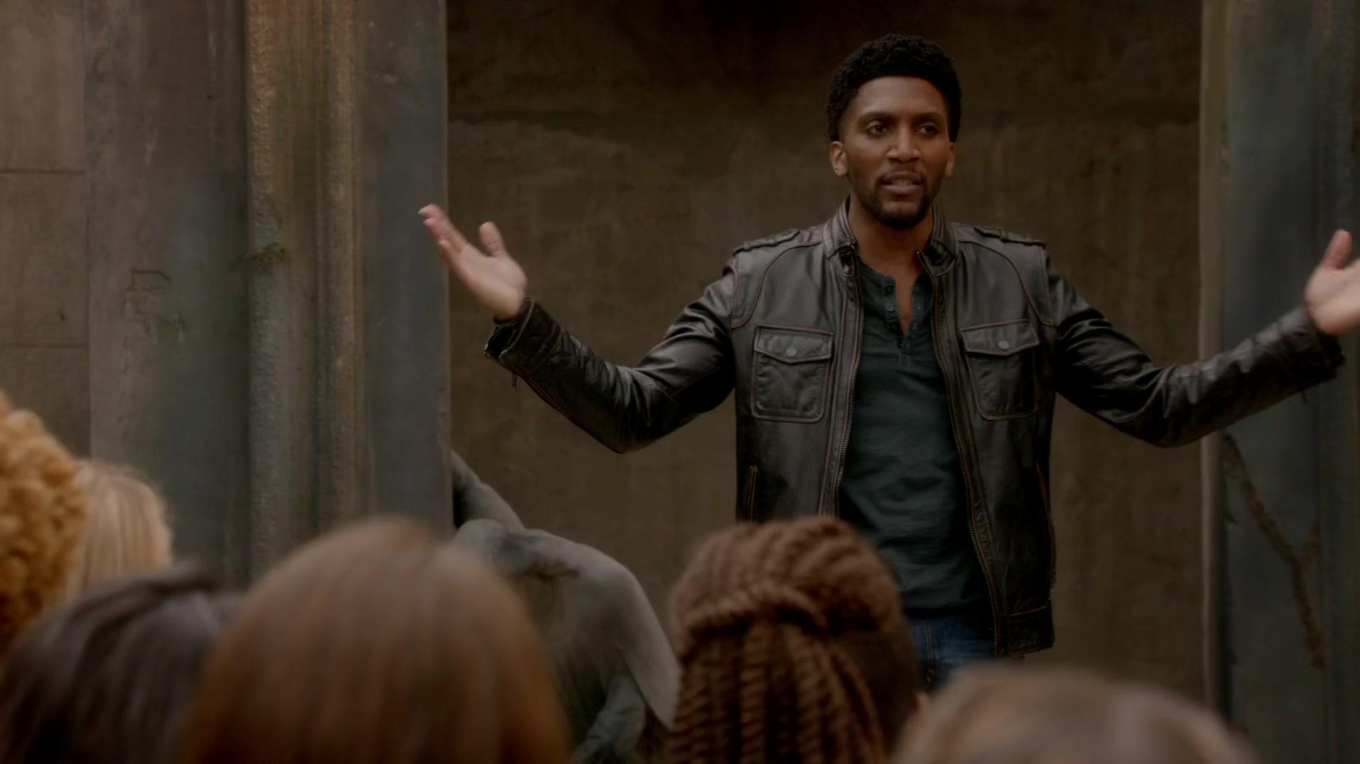 Сериал Древние (2013) 3 сезон 22 эпизод