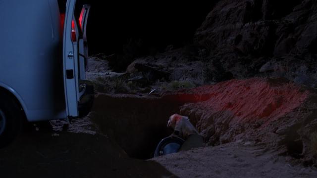 Погребённые - 10 серия, 5 сезона, сериала Во все тяжкие (2008)