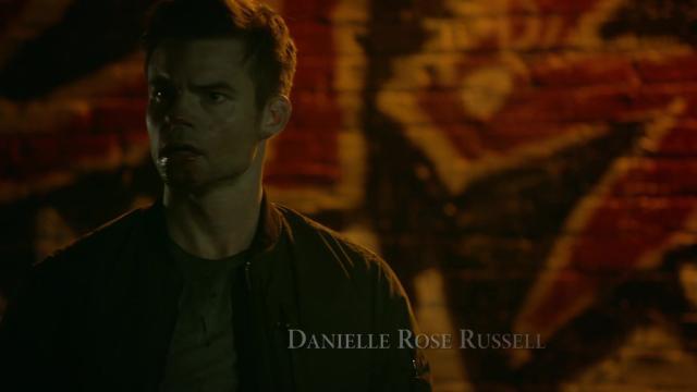 Ne Me Quitte Pas - 3 серия, 5 сезона, сериала Древние (2013)