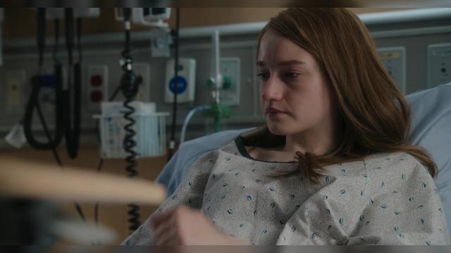 Too Rich for Her Blood - 8 серия, 1 сезона, сериала Изобретая Анну (2022)