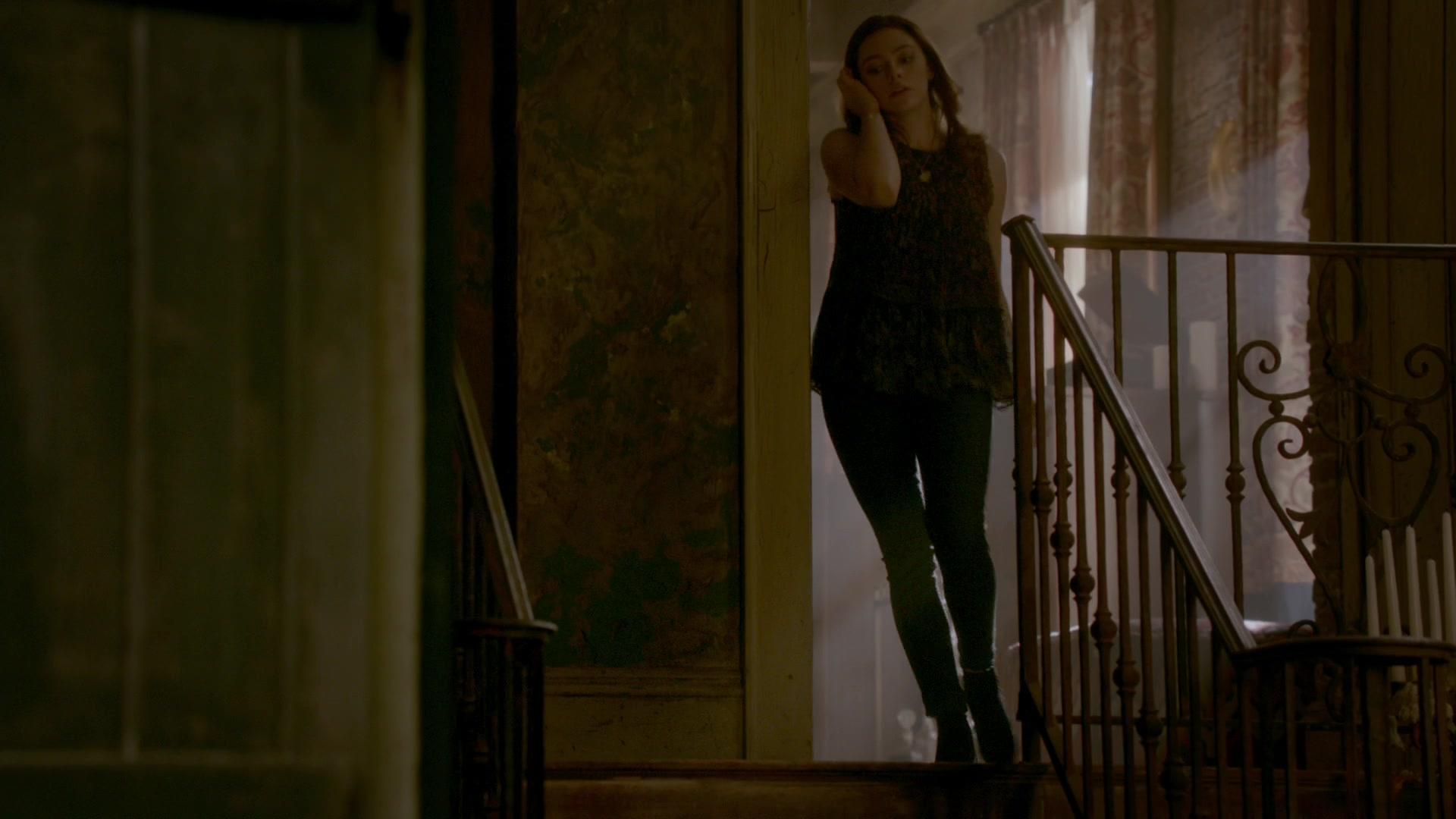 Сериал Древние (2013) 5 сезон 9 эпизод