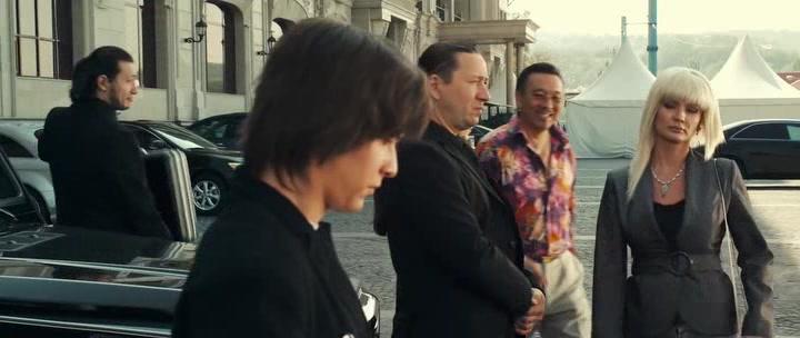 Фильм Весь мир у наших ног (2015)