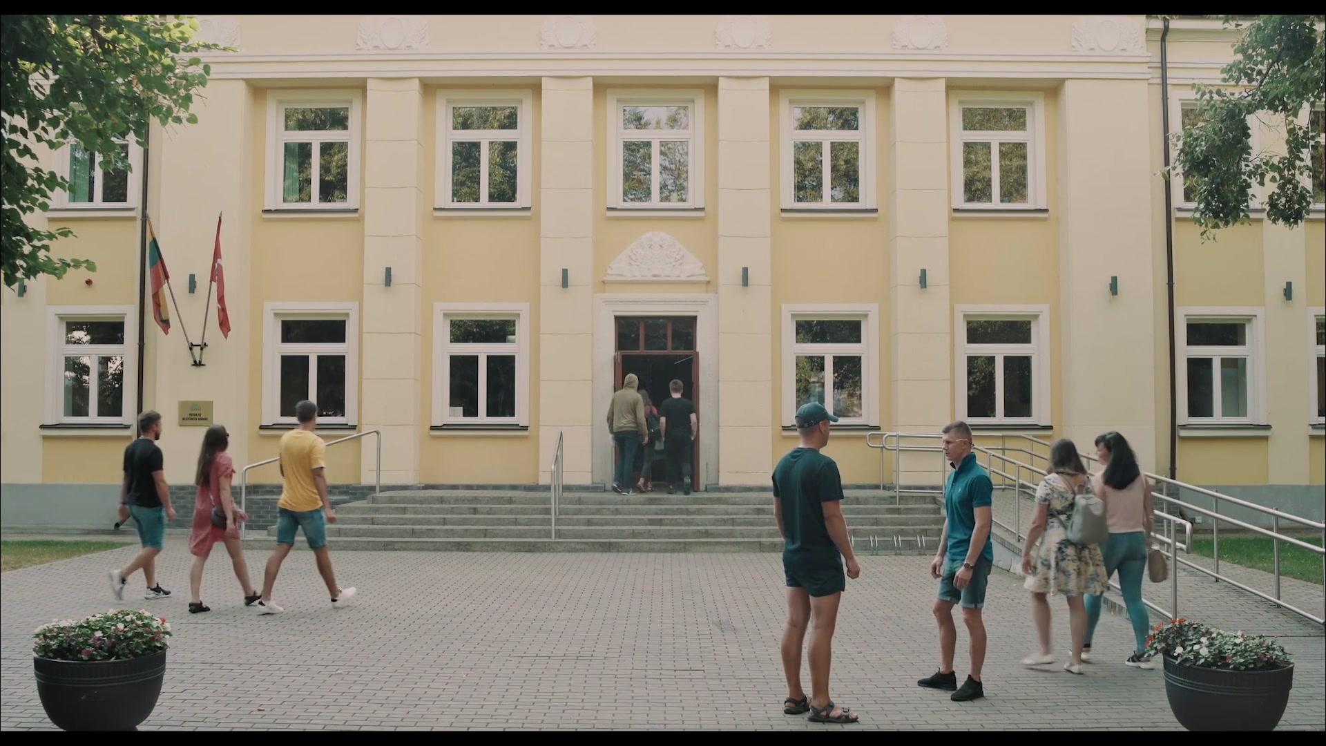 Фильм Однажды в деревне (2022)