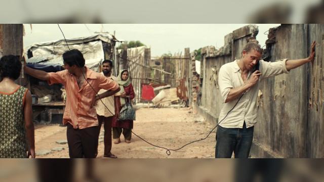 Фунты лиха в Бомбее - 2 серия, 1 сезона, сериала Шантарам (2022)