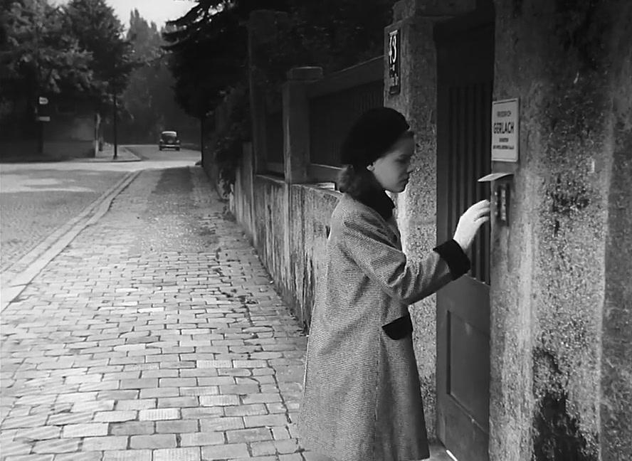 Фильм Проделки близнецов (1950)
