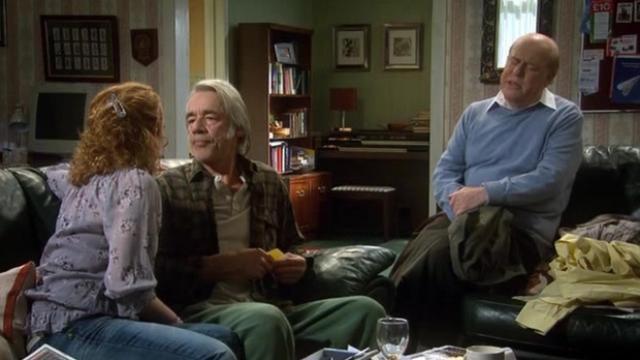 Sally's Old Flame - 4 серия, 1 сезона, сериала Старые перцы (2009)