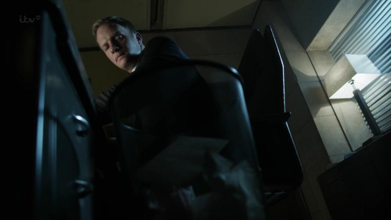 Сериал Современный потрошитель (2009) 4 сезон 6 эпизод