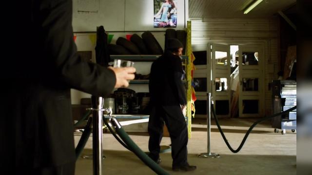 Bring Me the Feet of Dexter Laine - 6 серия, 2 сезона, сериала Зовите меня Фитц (2010)