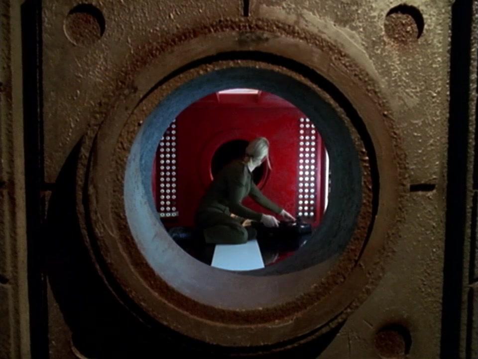 Сериал Далеко во Вселенной (1999) 1 сезон 20 эпизод