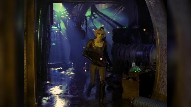 Eat Me - 6 серия, 3 сезона, сериала Далеко во Вселенной (1999)