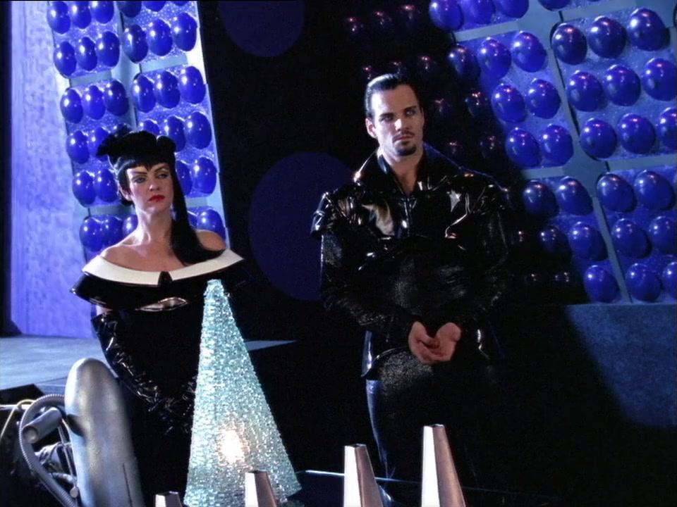 Сериал Далеко во Вселенной (1999) 3 сезон 7 эпизод