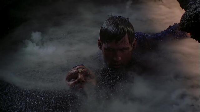 Crichton Kicks - 1 серия, 4 сезона, сериала Далеко во Вселенной (1999)