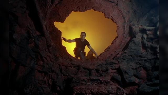 Lava's a Many Splendored Thing - 4 серия, 4 сезона, сериала Далеко во Вселенной (1999)
