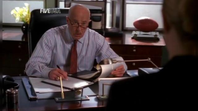 What It Means to You - 20 серия, 2 сезона, сериала Защитник (2001)