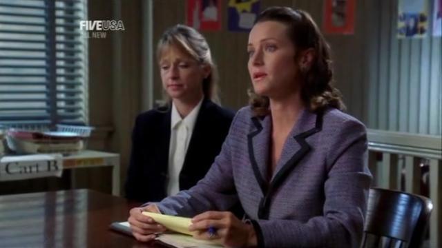 Hazel Park - 7 серия, 3 сезона, сериала Защитник (2001)