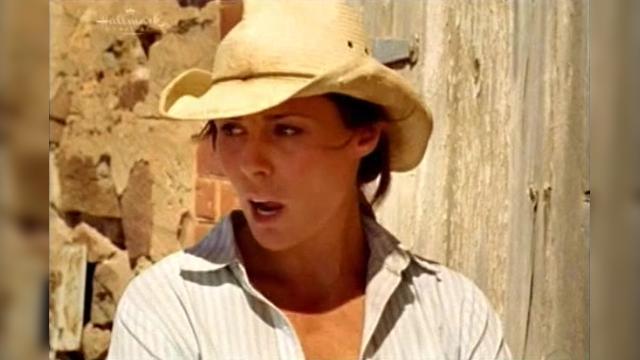 Into the Valley of the Shadow - 21 серия, 8 сезона, сериала Дочери Маклеода (2001)