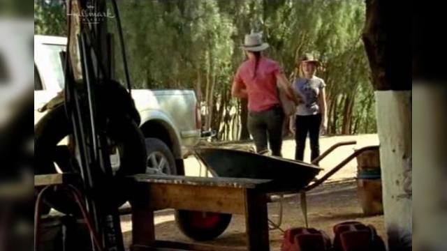 Sisters are Doing It For Themselves - 9 серия, 7 сезона, сериала Дочери Маклеода (2001)