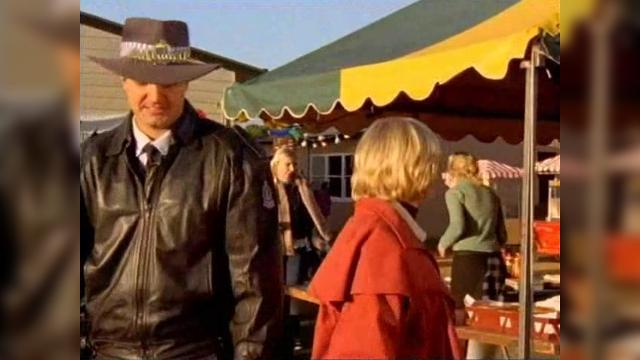 Future Perfect - 22 серия, 2 сезона, сериала Дочери Маклеода (2001)