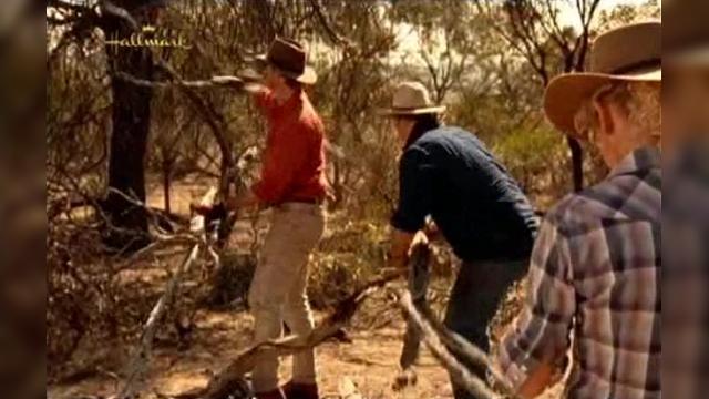 A Slight Interruption - 17 серия, 3 сезона, сериала Дочери Маклеода (2001)